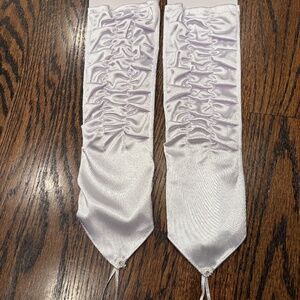 Fingerless Satin Diamond Pleated Gloves For Bridal Prom WeddingFingerless Satin